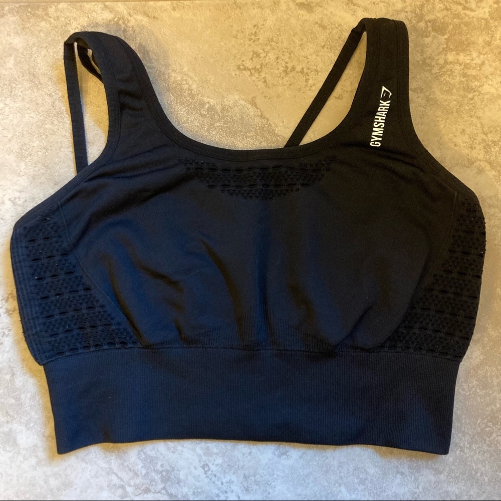Black Gymshark sport bra